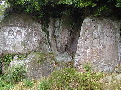 菅原神社磨崖仏写真