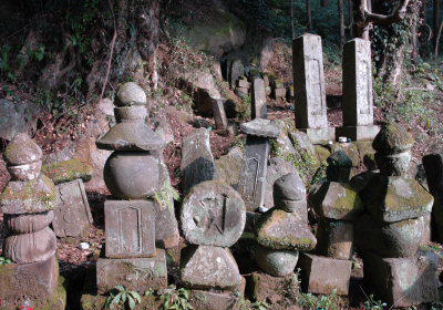 三光院墓碑群写真