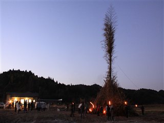 植村今村地区鬼火たき2