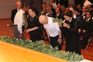 市戦没者追悼式2