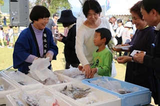 第1回霧島市水産まつりの様子4