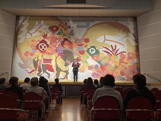 市長が挨拶する様子