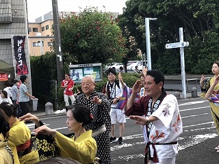 総踊り写真