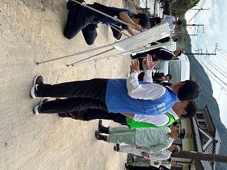 小泉農林水産大臣に説明する様子