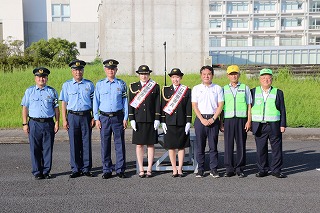 秋の交通安全運動出発式の写真