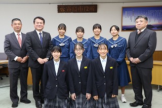 舞鶴中学校駅伝部との写真