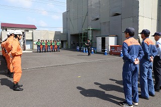 市長があいさつする様子