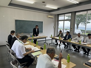 市長があいさつする様子