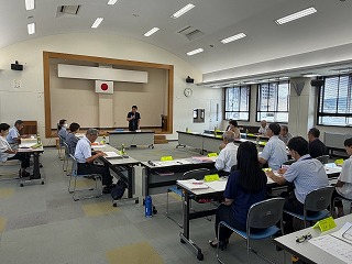 市長があいさつする様子