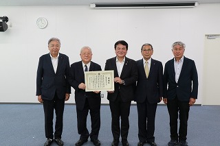 建設同志会の皆様との写真