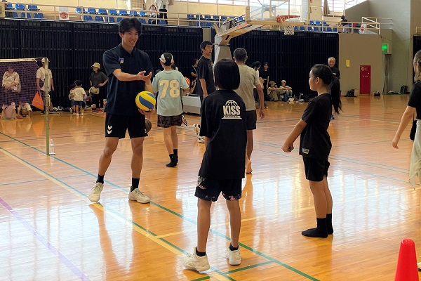 きりしまスポーツまつり2025バレーボールブースの様子1