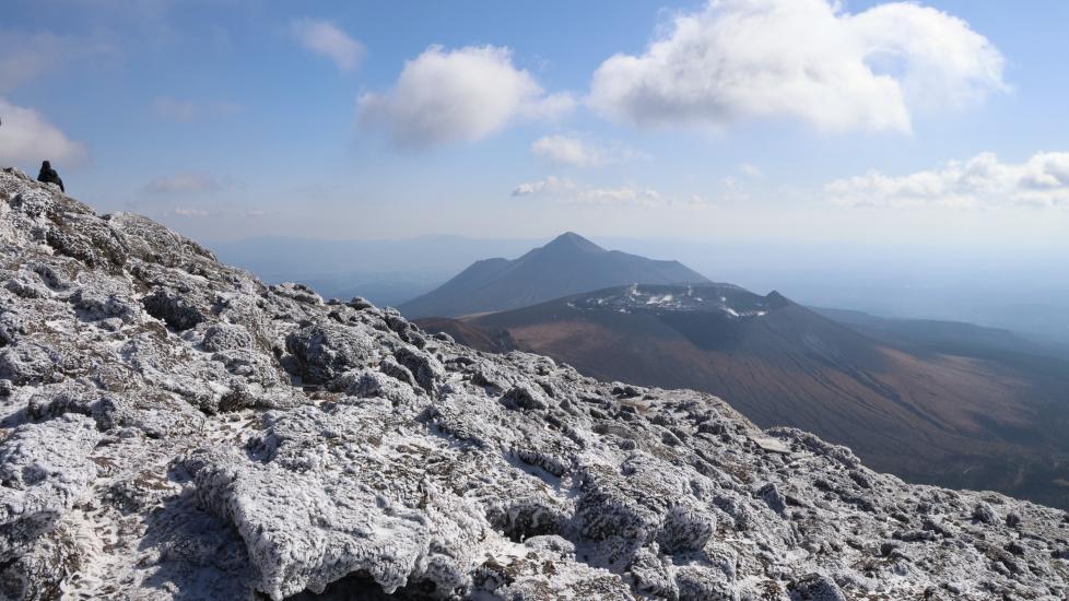 冬新燃岳高千穂峰