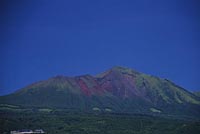 高千穂牧場から見た高千穂峰