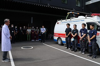 DMAT出発式の様子
